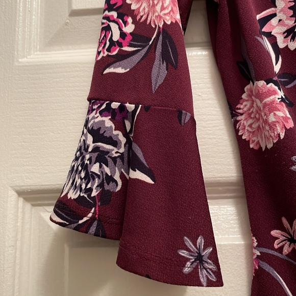 Girls candies, burgundy blouse with flower design - Picture 4 of 5